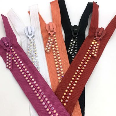 #5 #10 อัตโนมัติล็อค Rhinestone โลหะ Zipper เปิดปลายในสีแดง